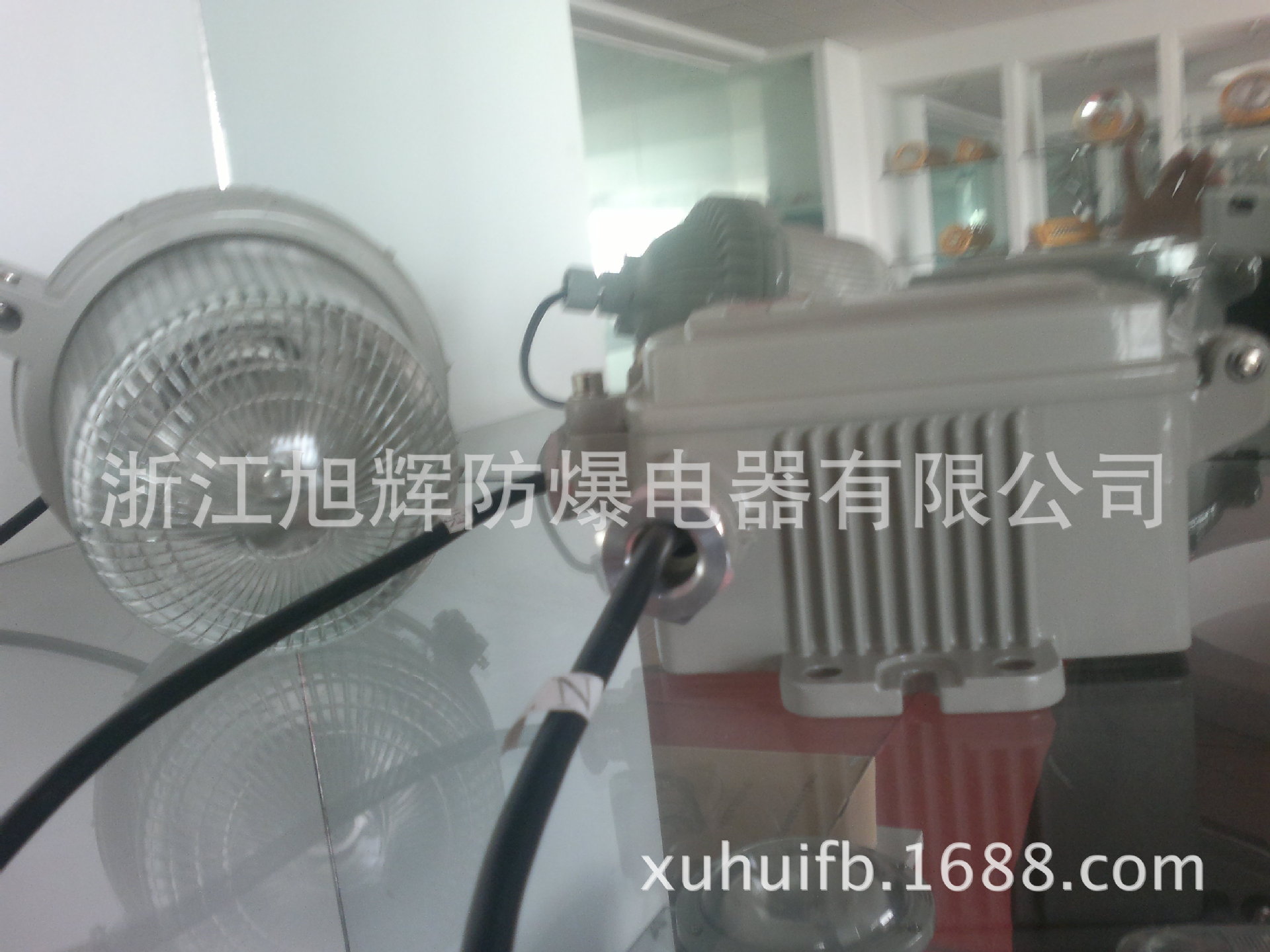 NFC9112 防眩顶灯 70W100W150W吸顶灯 护栏工矿灯 工厂灯 直销示例图3