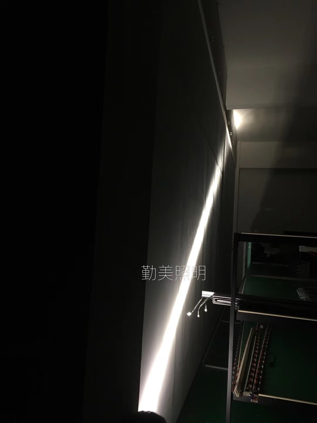 供应18W24WW正方形LED投光灯/RGB全彩外控投光灯/窄光束投光示例图5